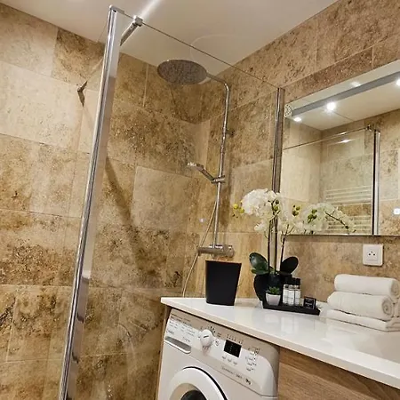 Bel & Ancien T3 Renove Dans * Sartène