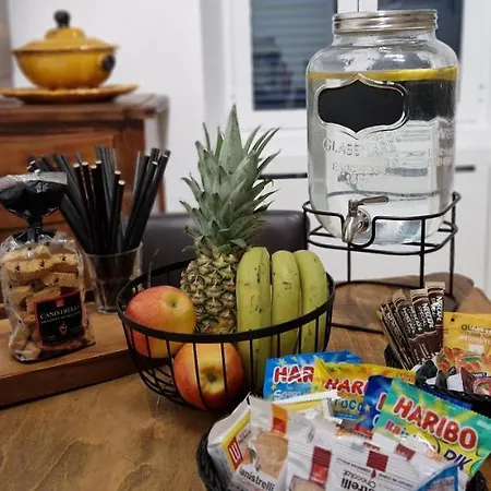 Bel & Ancien T3 Renove Dans Apartman Sartène