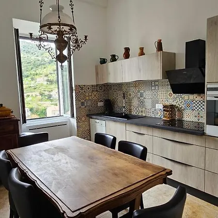 Bel & Ancien T3 Renove Dans * Sartène