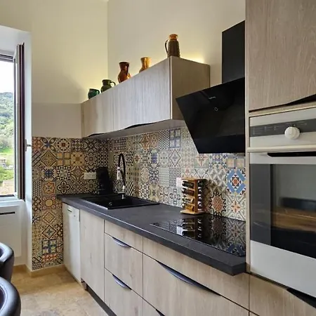 Apartman Bel & Ancien T3 Renove Dans Sartène