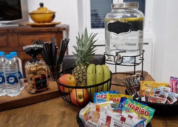Bel & Ancien T3 Renove Dans Apartament Sartène